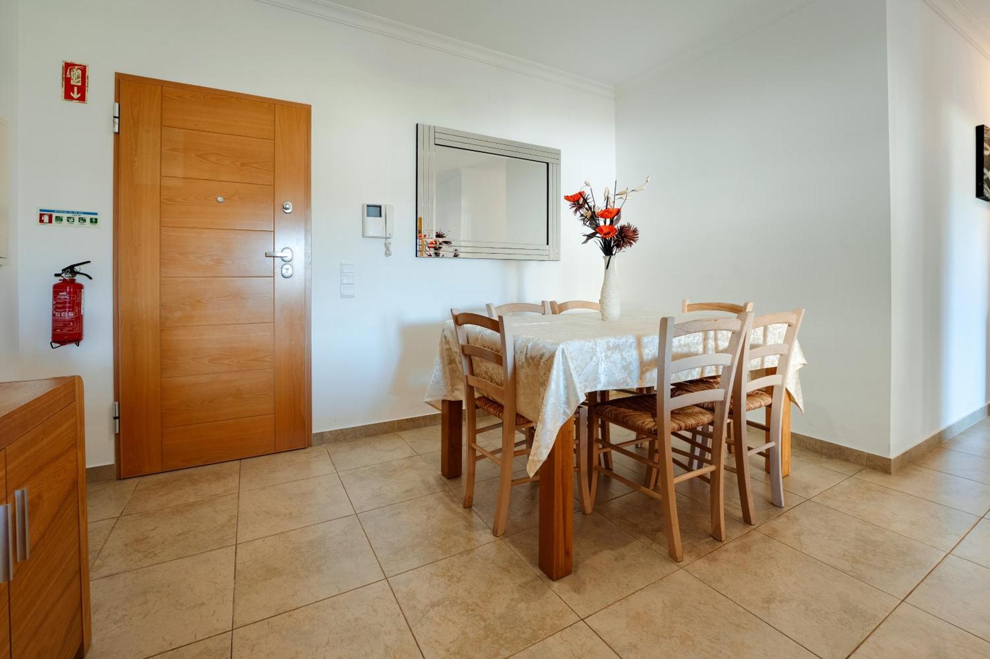 Spacious With Huge Terrace And Swimming Pool *