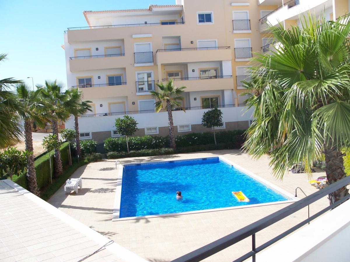Apartment Spacious With Huge Terrace And Swimming Pool Lagos