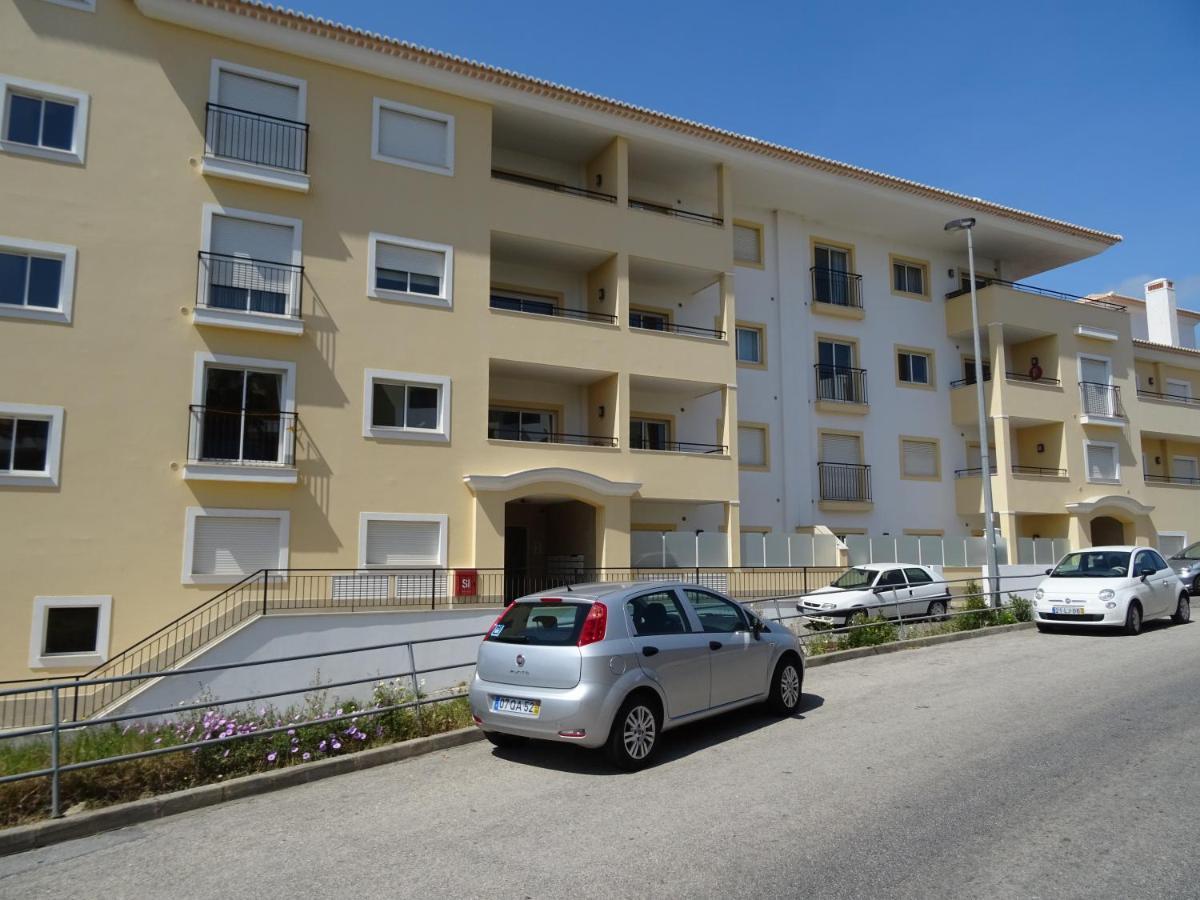 Spacious With Huge Terrace And Swimming Pool Apartment Lagos