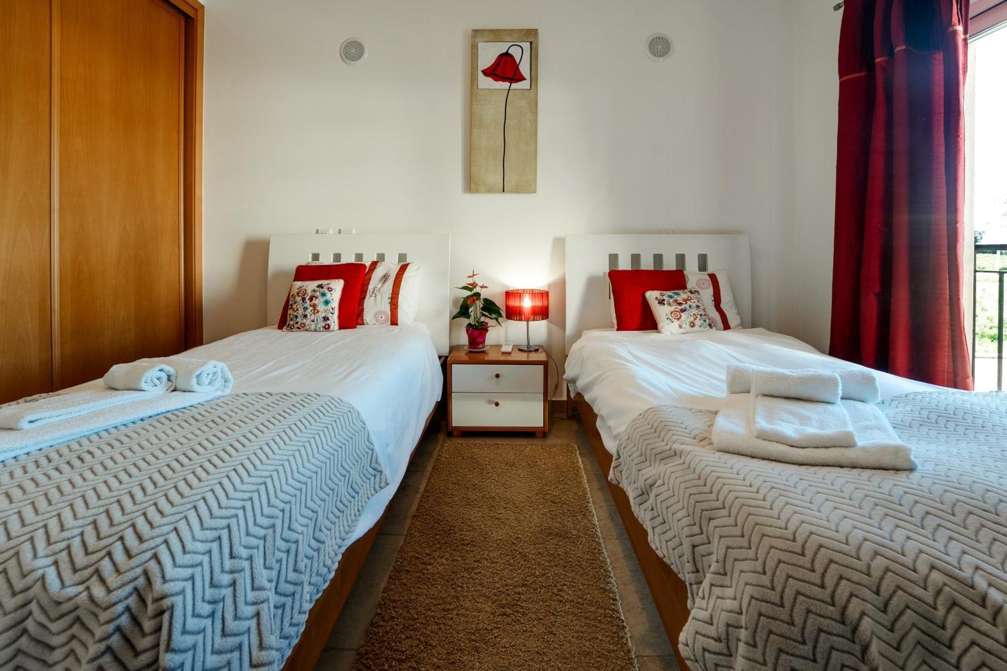 Apartamento Spacious With Huge Terrace And Swimming Pool *