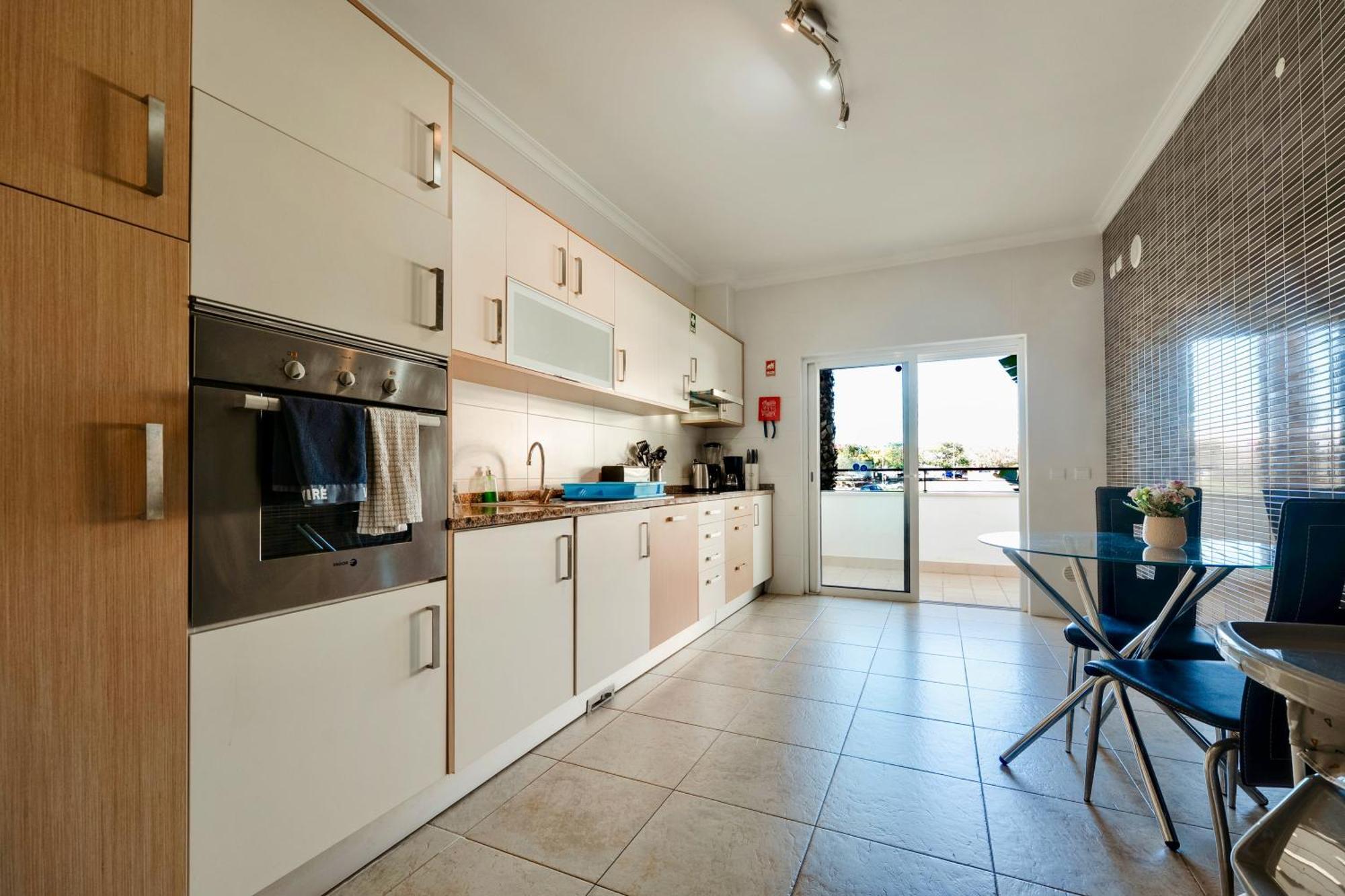Spacious With Huge Terrace And Swimming Pool Apartamento *